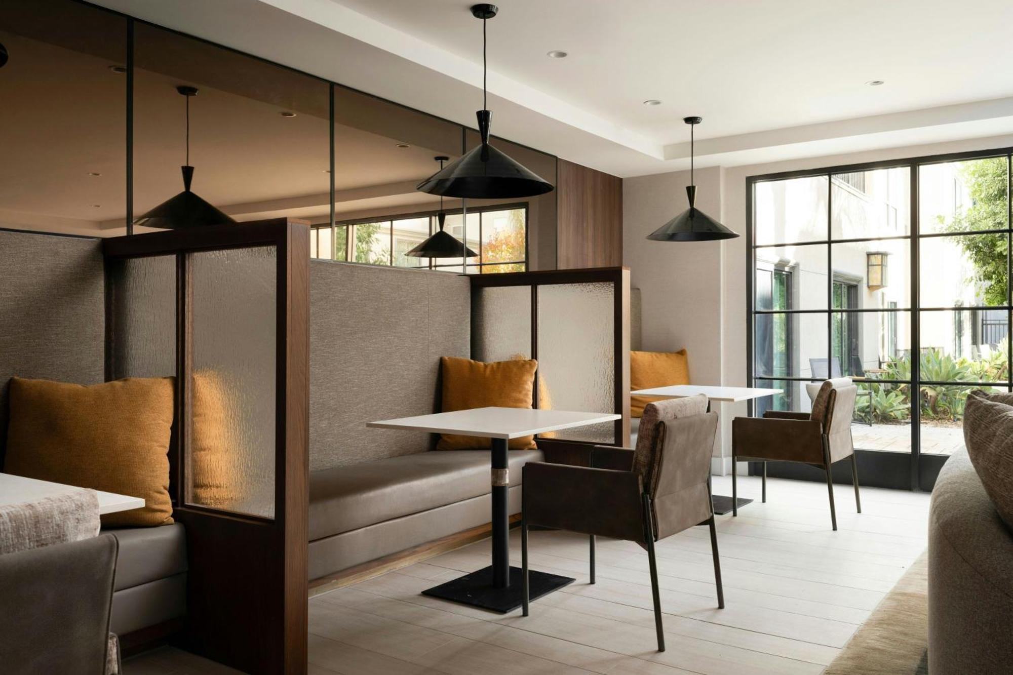 Courtyard By Marriott Los Angeles Pasadena Old Town מראה חיצוני תמונה