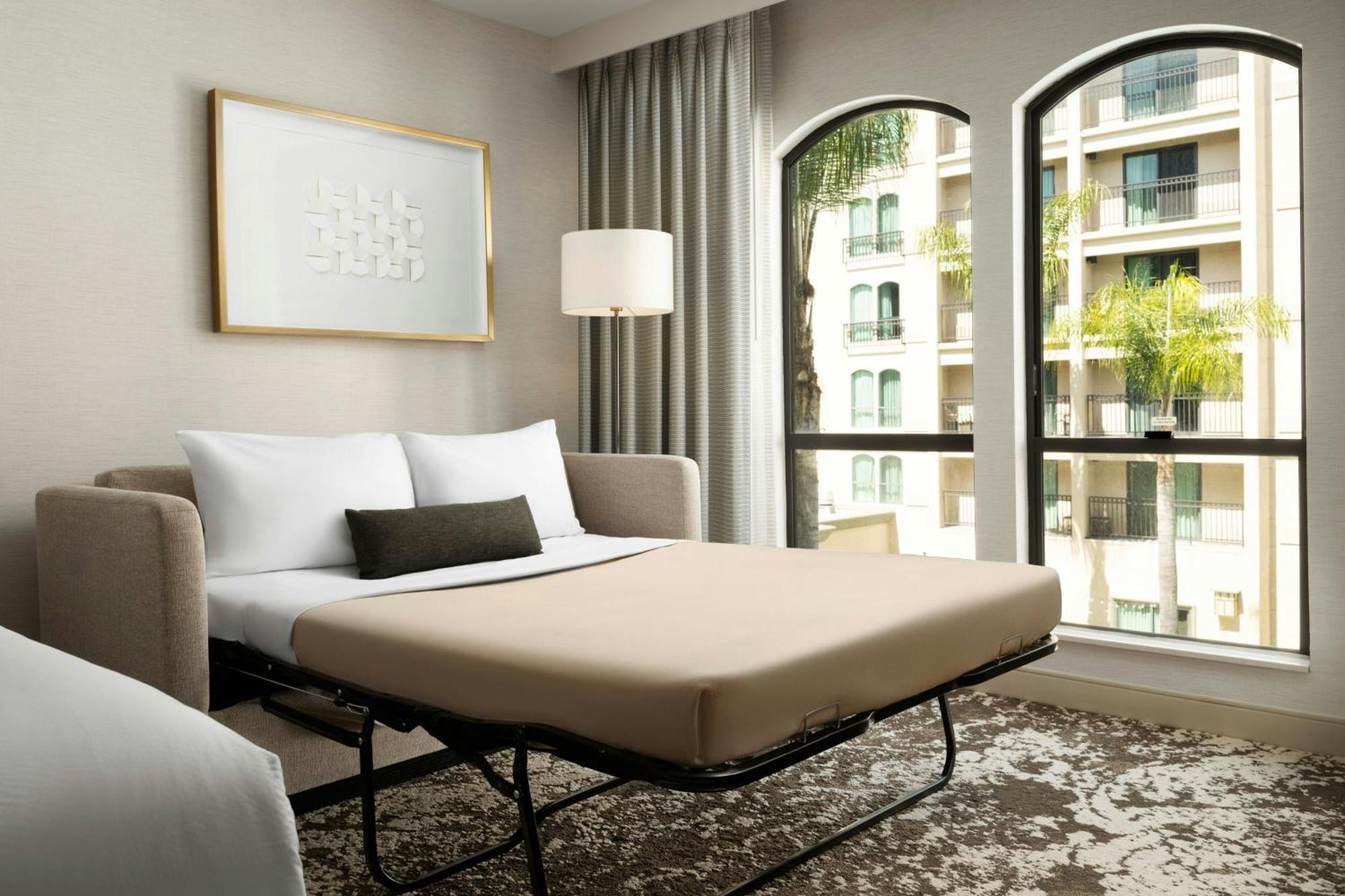Courtyard By Marriott Los Angeles Pasadena Old Town מראה חיצוני תמונה