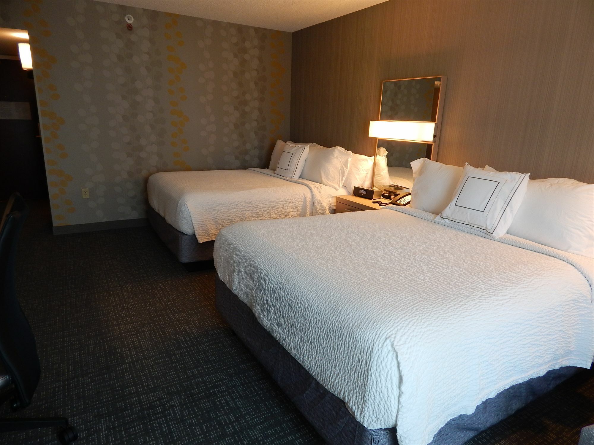 Courtyard By Marriott Los Angeles Pasadena Old Town מראה חיצוני תמונה
